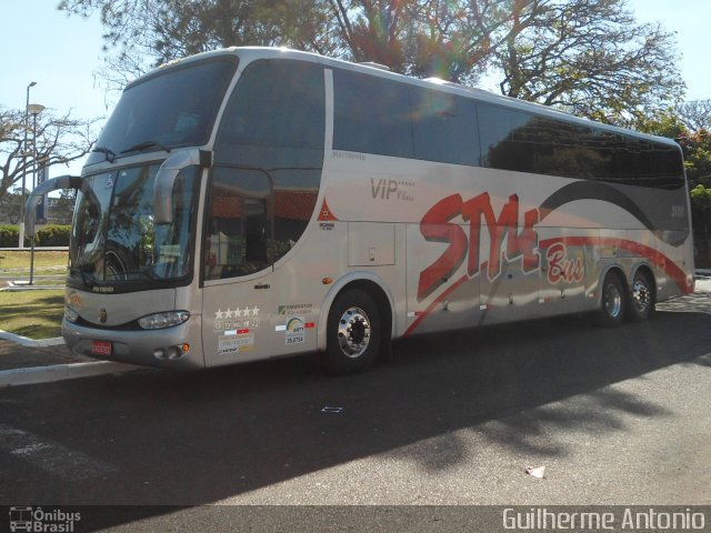 Style Bus 3000 na cidade de Araxá, Minas Gerais, Brasil, por Guilherme Antonio. Número da foto: #1327516.