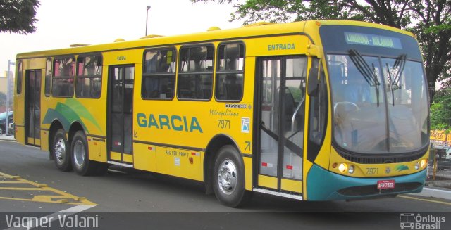 Viação Garcia 7971 na cidade de Londrina, Paraná, Brasil, por Vagner Valani. ID da foto: 1398095.