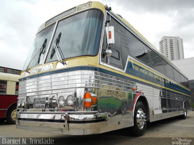 Ônibus Particulares 7500 na cidade de São Paulo, São Paulo, Brasil, por Daniel Nascimento  Trindade. Número da foto: #1398166.