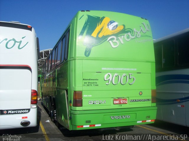 Brasil Viagens 9005 na cidade de Aparecida, São Paulo, Brasil, por Luiz Krolman. Número da foto: #1399817.