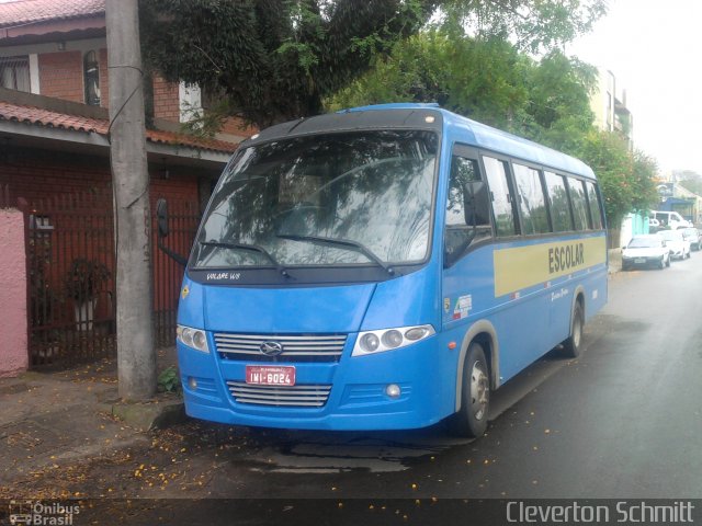 Turismo Freitas 01 na cidade de Santa Maria, Rio Grande do Sul, Brasil, por Cleverton Schmitt. Número da foto: #1401391.