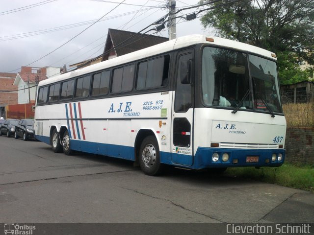 A.J.E. Viagens e Turismo 457 na cidade de Santa Maria, Rio Grande do Sul, Brasil, por Cleverton Schmitt. Número da foto: #1407013.