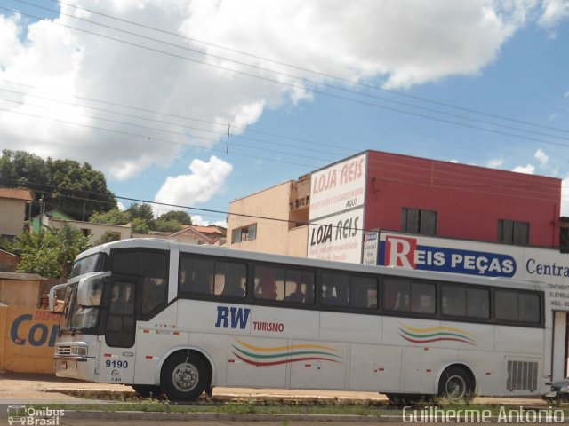 RW Turismo 9190 na cidade de Araxá, Minas Gerais, Brasil, por Guilherme Antonio. Número da foto: #1408264.