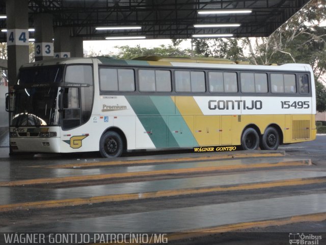 Empresa Gontijo de Transportes 15495 na cidade de Patrocínio, Minas Gerais, Brasil, por Wagner Gontijo Várzea da Palma-mg. ID da foto: 1412284.