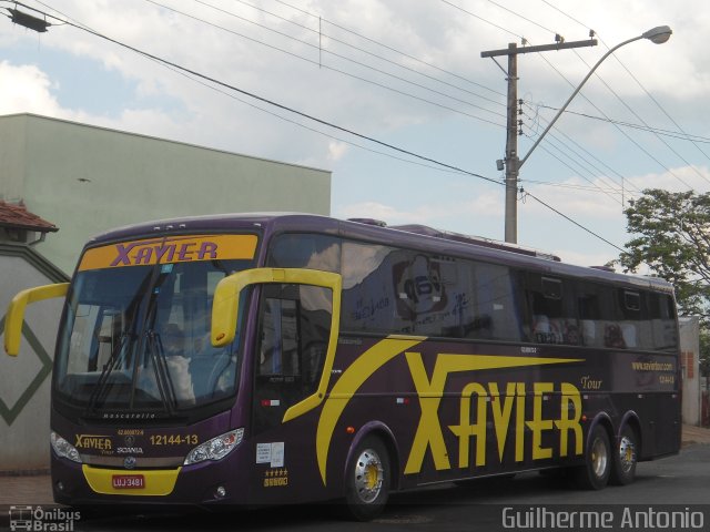 Xavier Tour 12144-13 na cidade de Araxá, Minas Gerais, Brasil, por Guilherme Antonio. Número da foto: #1412706.