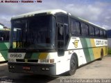 Empresa Gontijo de Transportes 8960 na cidade de Itaobim, Minas Gerais, Brasil, por JC  Barboza. Número da foto: #1412687.