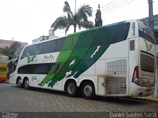 Vanatur Turismo 2013 na cidade de Praia Grande, São Paulo, Brasil, por Daniel Santos Sardi. Número da foto: #1415759.