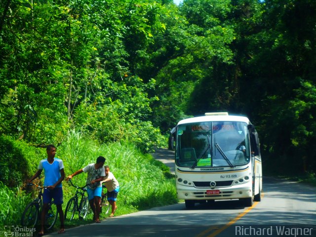 Viação Barra do Piraí Turismo RJ 113.029 na cidade de Engenheiro Paulo de Frontin, Rio de Janeiro, Brasil, por Richard Wagner. ID da foto: 1415180.