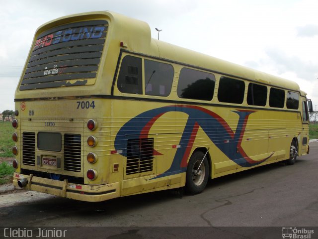 Ônibus Particulares 7004 na cidade de Samambaia, Distrito Federal, Brasil, por Clébio Júnior. Número da foto: #1380275.