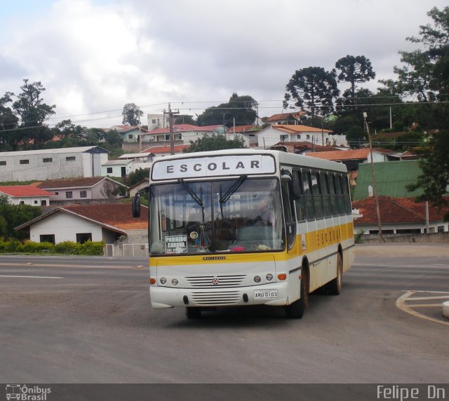 Escolares 0103 na cidade de Prudentópolis, Paraná, Brasil, por Felipe  Dn. ID da foto: 1422320.