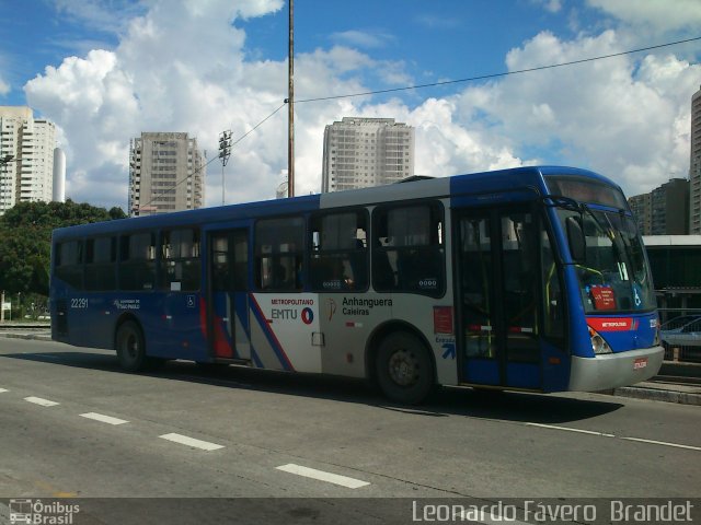 Viação Cidade de Caieiras 22.291 na cidade de São Paulo, São Paulo, Brasil, por Leonardo Fávero  Brandet. Número da foto: #1421306.