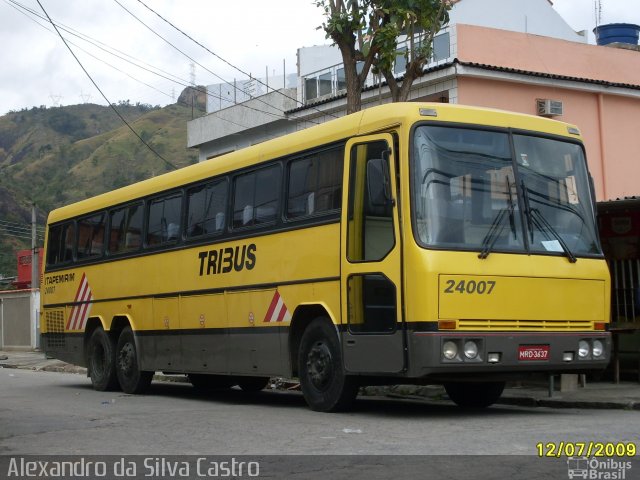 Viação Itapemirim 24007 na cidade de Rio de Janeiro, Rio de Janeiro, Brasil, por Alexandro da Silva Castro. ID da foto: 1423169.