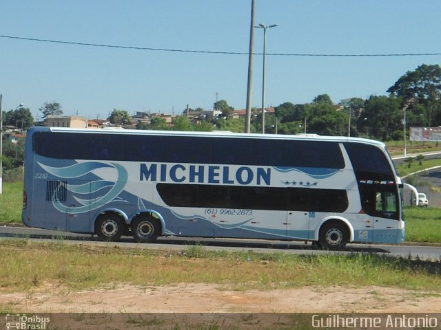 Michelon Turismo 2210 na cidade de Araxá, Minas Gerais, Brasil, por Guilherme Antonio. Número da foto: #1425669.