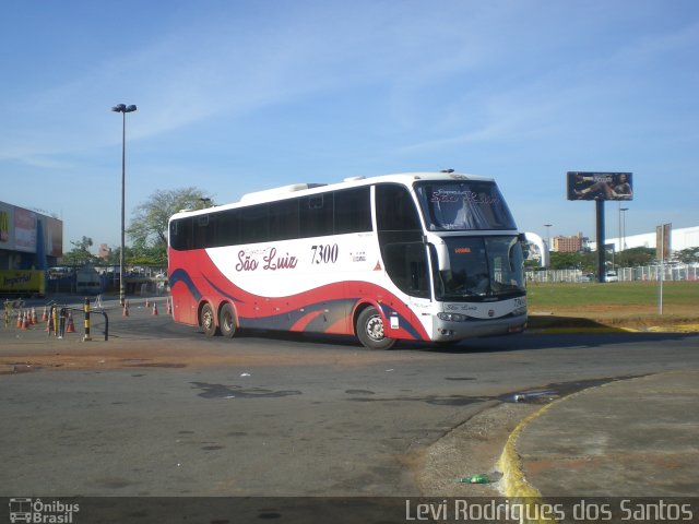 Expresso São Luiz 7300 na cidade de Goiânia, Goiás, Brasil, por Levi Rodrigues dos Santos. ID da foto: 1427105.