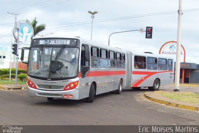 Auto Viação Floresta 7083 na cidade de Campo Grande, Mato Grosso do Sul, Brasil, por Eric Moises Martins. ID da foto: 1432678.