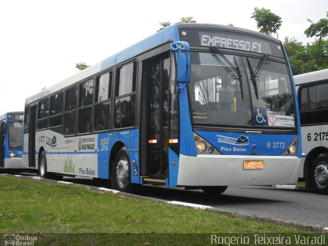 Viação Paratodos > São Jorge > Metropolitana São Paulo > Mobibrasil 6 3772 na cidade de São Paulo, São Paulo, Brasil, por Rogério Teixeira Varadi. Número da foto: #1432076.