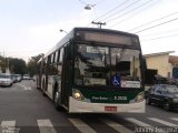 Via Sul Transportes Urbanos 5 2530 na cidade de São Paulo, São Paulo, Brasil, por Johnny Ferreira. ID da foto: :id.