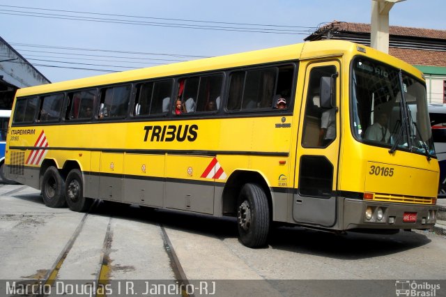 Viação Itapemirim 30165 na cidade de Rio de Janeiro, Rio de Janeiro, Brasil, por Márcio Douglas Ribeiro Venino. Número da foto: #1396365.
