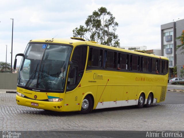 Viação Itapemirim 8045 na cidade de Caruaru, Pernambuco, Brasil, por Almir Correia. ID da foto: 1460738.