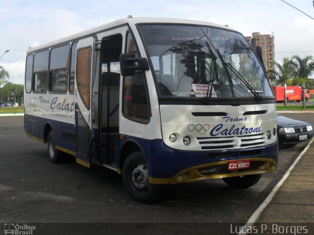 Trans Calatroni Viagens e Turismo 8903 na cidade de Araxá, Minas Gerais, Brasil, por Lucas Borges . Número da foto: #1465495.