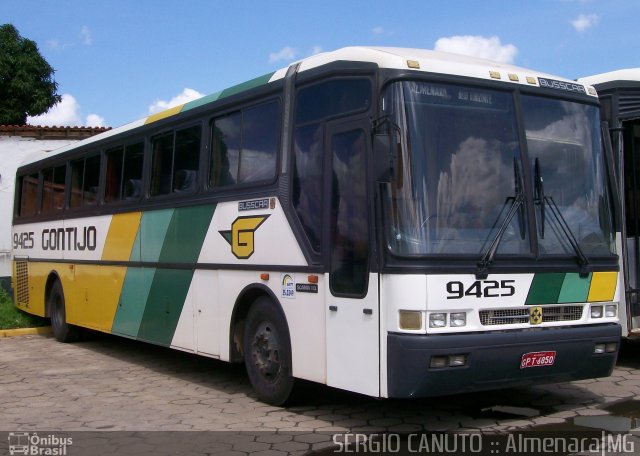 Empresa Gontijo de Transportes 9425 na cidade de Almenara, Minas Gerais, Brasil, por Sérgio Augusto Braga Canuto. ID da foto: 1468613.