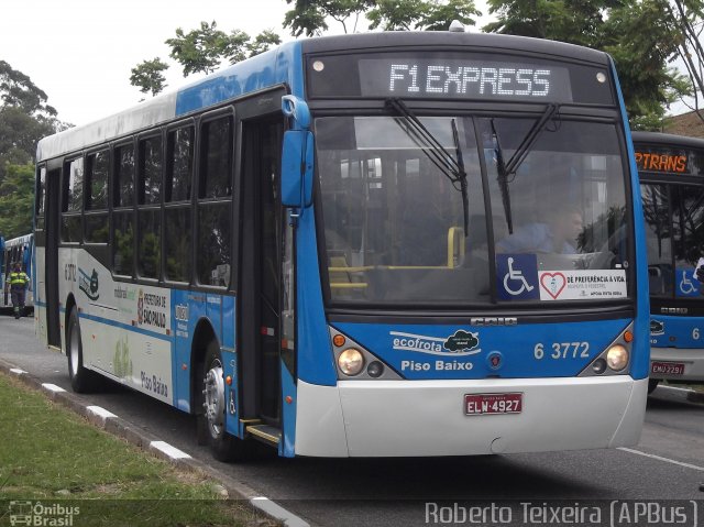 Viação Paratodos > São Jorge > Metropolitana São Paulo > Mobibrasil 6 3772 na cidade de São Paulo, São Paulo, Brasil, por Roberto Teixeira. ID da foto: 1468577.