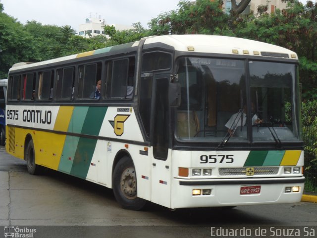 Empresa Gontijo de Transportes 9575 na cidade de São Paulo, São Paulo, Brasil, por Eduardo de Souza Sá. ID da foto: 1469964.