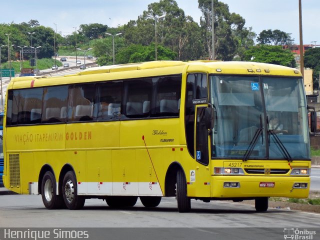 Viação Itapemirim 45217 na cidade de Belo Horizonte, Minas Gerais, Brasil, por Henrique Simões. ID da foto: 1470899.