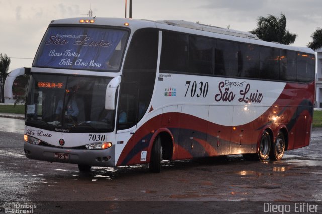 Expresso São Luiz 7030 na cidade de Primavera do Leste, Mato Grosso, Brasil, por Diego Eifler. Número da foto: #1475445.