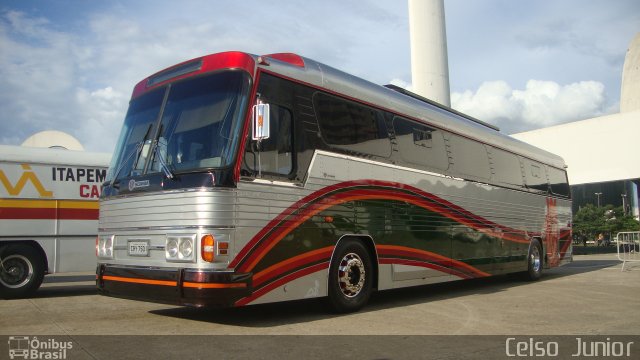 Ônibus Particulares 7501 na cidade de São Paulo, São Paulo, Brasil, por Celso  Junior. Número da foto: #1478967.