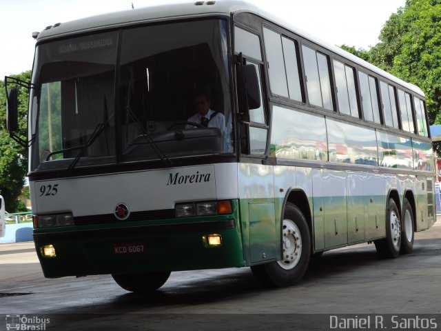 Empresa de Transportes e Turismo Moreira 925 na cidade de Goiânia, Goiás, Brasil, por Daniel Rocha dos Santos. Número da foto: #1477372.