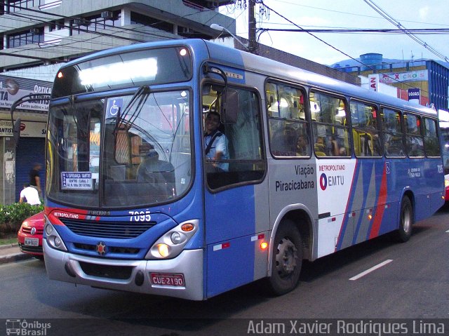 Viação Piracicabana 7095 na cidade de Cubatão, São Paulo, Brasil, por Adam Xavier Rodrigues Lima. Número da foto: #1444702.