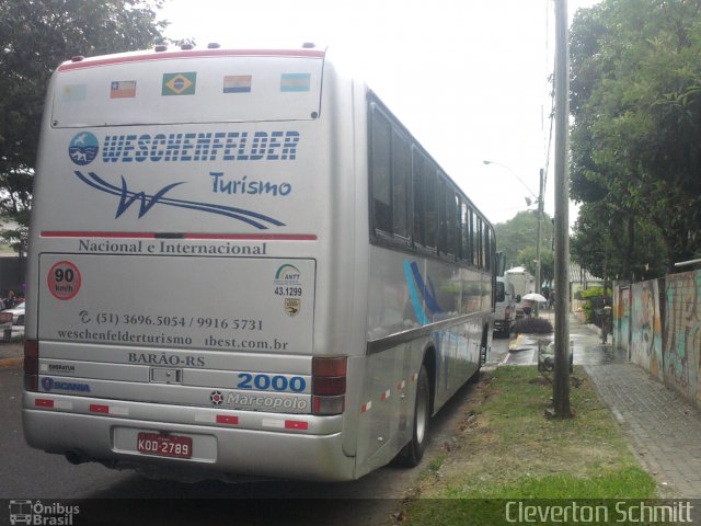 Weschenfelder Turismo 2000 na cidade de Santa Maria, Rio Grande do Sul, Brasil, por Cleverton Schmitt. Número da foto: #1444405.