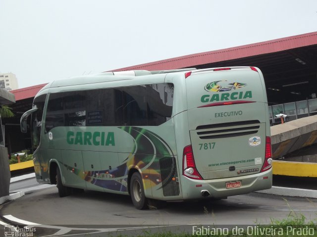 Viação Garcia 7817 na cidade de Londrina, Paraná, Brasil, por Fabiano de Oliveira Prado. Número da foto: #1479860.