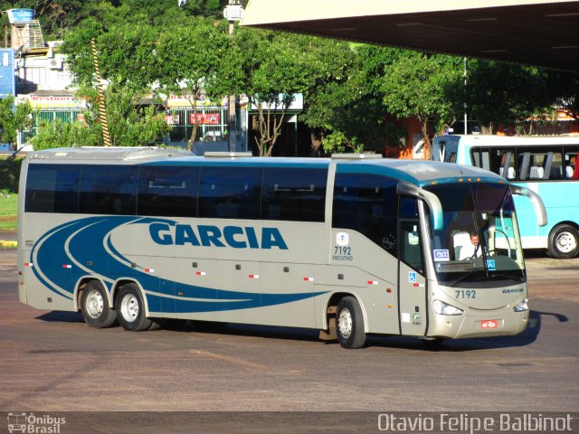 Viação Garcia 7192 na cidade de Foz do Iguaçu, Paraná, Brasil, por Otavio Felipe Balbinot. ID da foto: 1485854.