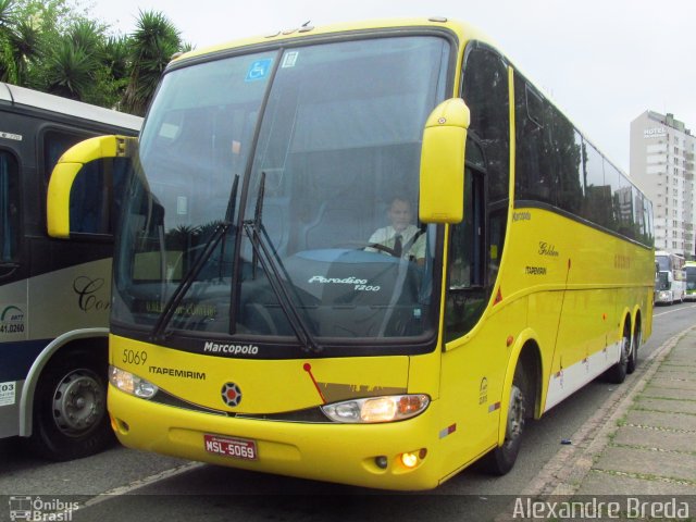 Viação Itapemirim 5069 na cidade de Curitiba, Paraná, Brasil, por Alexandre Breda. Número da foto: #1486147.