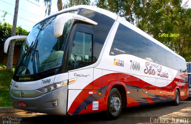 Expresso São Luiz 7600 na cidade de Goiânia, Goiás, Brasil, por Carlos Júnior. Número da foto: #1488438.