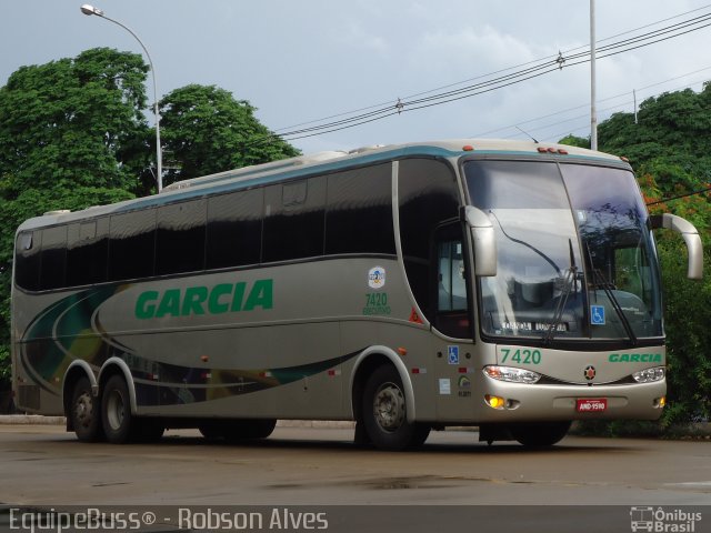 Viação Garcia 7420 na cidade de Maringá, Paraná, Brasil, por Robson Alves. Número da foto: #1488941.