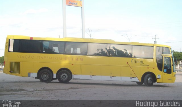 Viação Itapemirim 44085 na cidade de Paulo Afonso, Bahia, Brasil, por Rodrigo Guedes. ID da foto: 1489760.