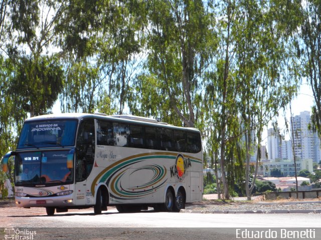 Kaoma Rio Turismo 2013 na cidade de Cuiabá, Mato Grosso, Brasil, por Eduardo Benetti . Número da foto: #1491071.
