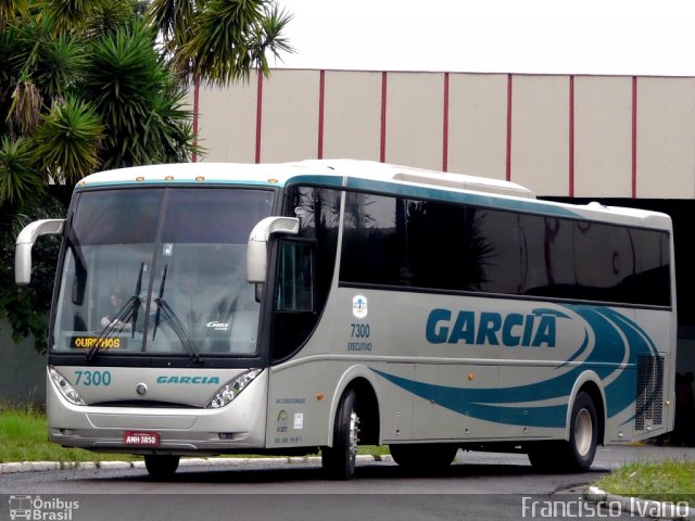 Viação Garcia 7300 na cidade de Ourinhos, São Paulo, Brasil, por Francisco Ivano. Número da foto: #1447305.
