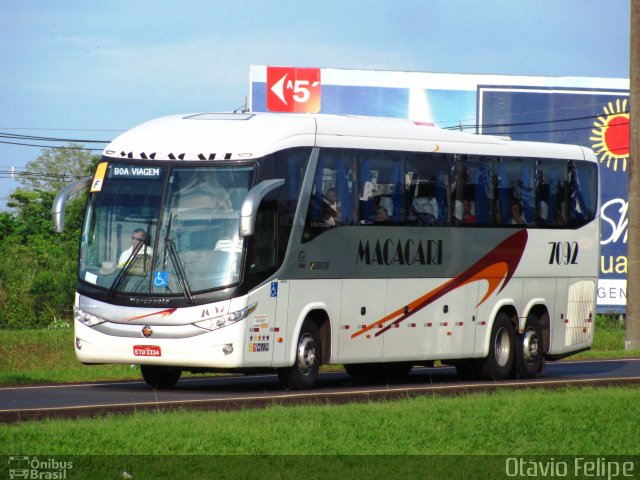 Auto Ônibus Macacari 7092 na cidade de Foz do Iguaçu, Paraná, Brasil, por Otavio Felipe Balbinot. Número da foto: #1446454.