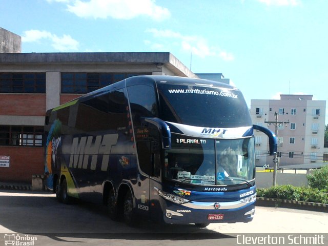MHT Turismo 1220 na cidade de Santa Maria, Rio Grande do Sul, Brasil, por Cleverton Schmitt. Número da foto: #1505092.
