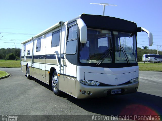 Motorhomes 4853 na cidade de São José dos Pinhais, Paraná, Brasil, por Reinaldo Penha. ID da foto: 1503627.