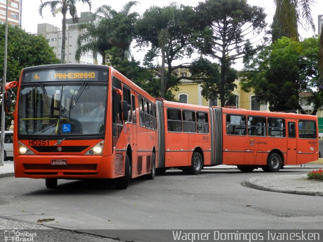 Auto Viação Redentor HD251 na cidade de Curitiba, Paraná, Brasil, por Wagner Domingos Ivanesken. ID da foto: 1448242.