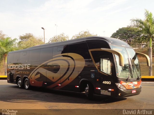 Expresso Nordeste 4890 na cidade de Londrina, Paraná, Brasil, por David Arthur. Número da foto: #1451938.
