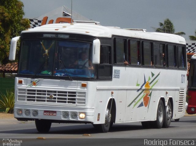 Ônibus Particulares 1011 na cidade de Maceió, Alagoas, Brasil, por Rodrigo Fonseca. ID da foto: 1452855.