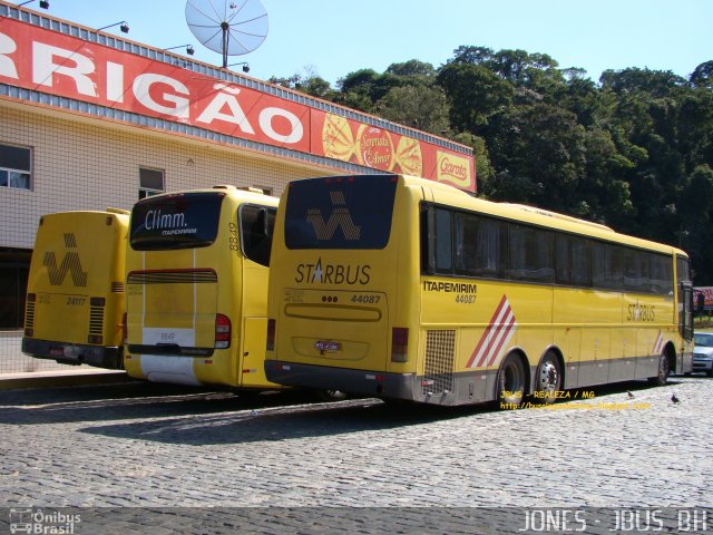 Viação Itapemirim 44087 na cidade de Manhuaçu, Minas Gerais, Brasil, por Jones Bh. ID da foto: 822780.