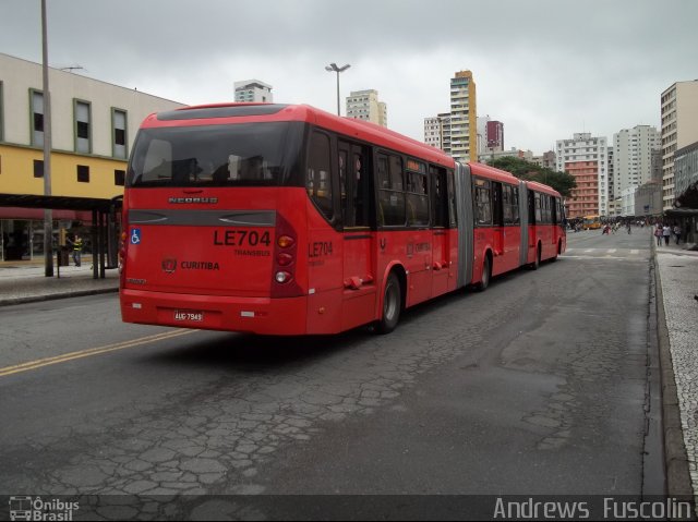 Araucária Transportes Coletivos LE704 na cidade de Curitiba, Paraná, Brasil, por Andrews  Fuscolin. Número da foto: #841897.