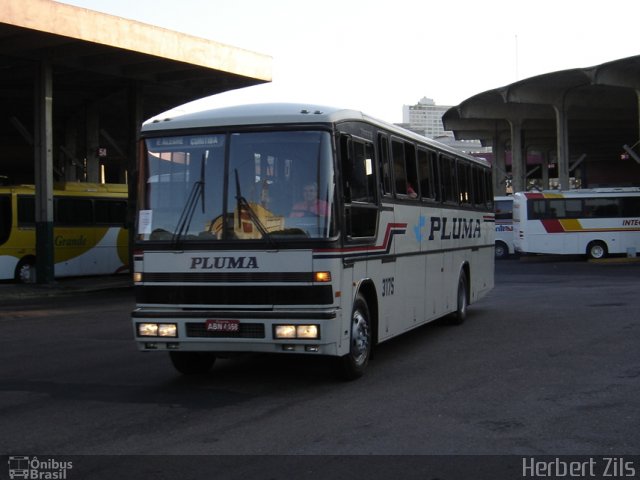 Pluma Conforto e Turismo 3175 na cidade de Porto Alegre, Rio Grande do Sul, Brasil, por Herbert Zils. Número da foto: #841131.